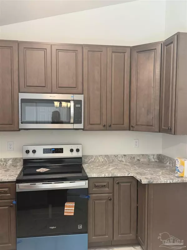 Pace, FL 32571,5403 Hollow Oak Ln