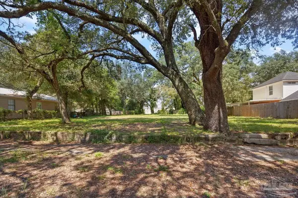 Pensacola, FL 32502,2212 Mcleod St