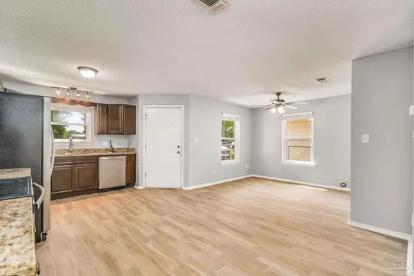 Pensacola, FL 32501,411 N Coyle St