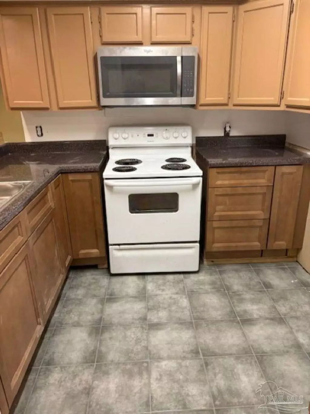 Pensacola, FL 32505,537 Petros Cir