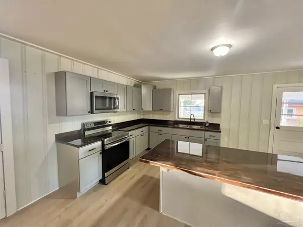 Flomaton, AL 36441,847 Sidney E. Manning Blvd