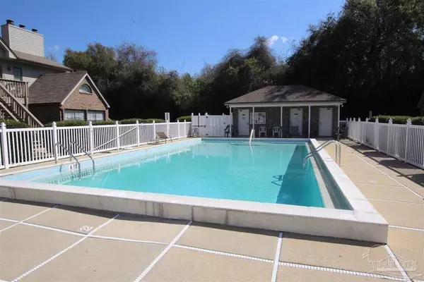 Pensacola, FL 32504,7150 Plantation Dr