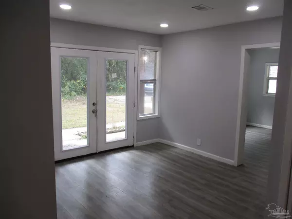 Milton, FL 32583,2936 Summer St