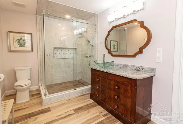 Navarre Beach, FL 32566,8468 Gulf Blvd