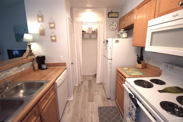 Pensacola, FL 32504,601 E Burgess Rd