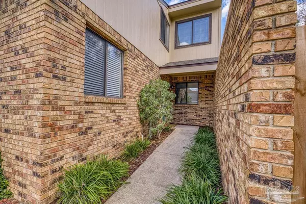 Pensacola, FL 32504,2838 Villager Cir