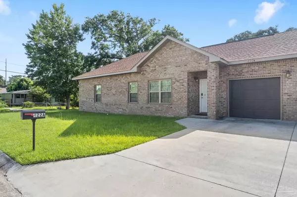 422 N N St, Pensacola, FL 32501