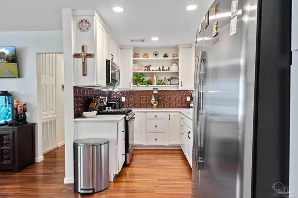 Atmore, AL 36502,507 E Pine St