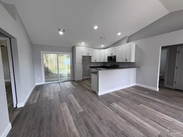 Pensacola, FL 32504,434 Hilburn Ln