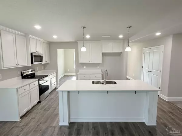 Pensacola, FL 32526,9687 Angel Oak Dr