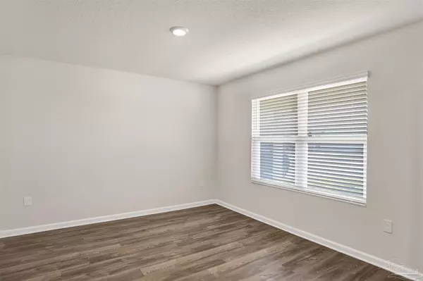 Pace, FL 32571,5249 Peach Dr