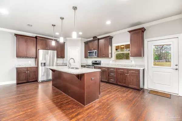 Navarre, FL 32566,9115 Ridge Dr