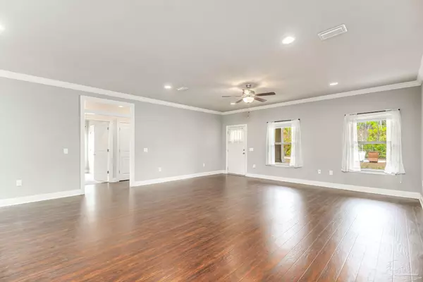 Navarre, FL 32566,9115 Ridge Dr