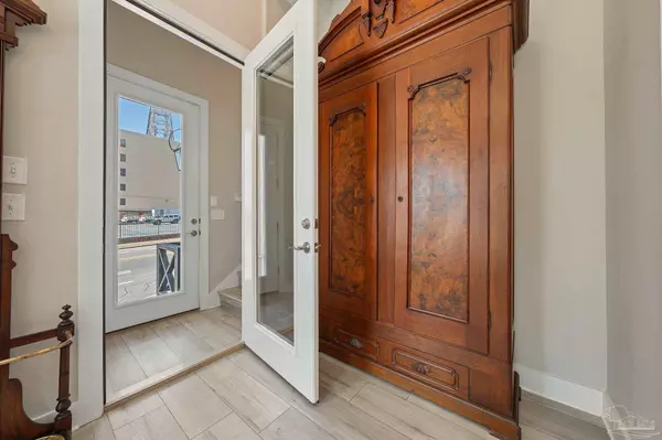 Pensacola, FL 32501,400 N Palafox St