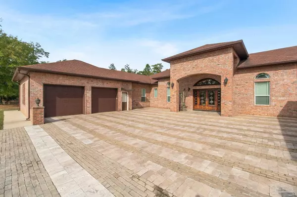 Molino, FL 32577,890B Barth Rd