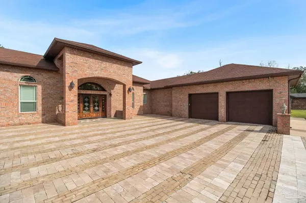 Molino, FL 32577,890B Barth Rd