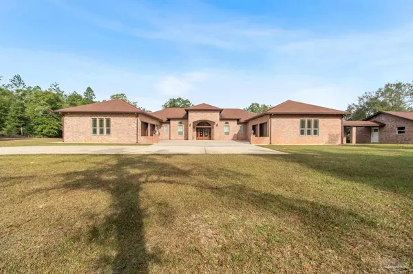 890B Barth Rd, Molino, FL 32577