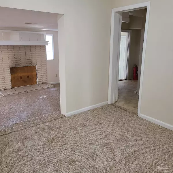 Pensacola, FL 32507,125 Rue Max