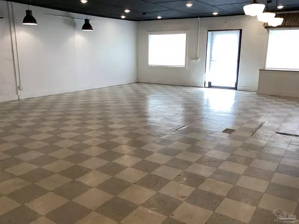 Walnut Hill, FL 32568,7540 Hwy 97