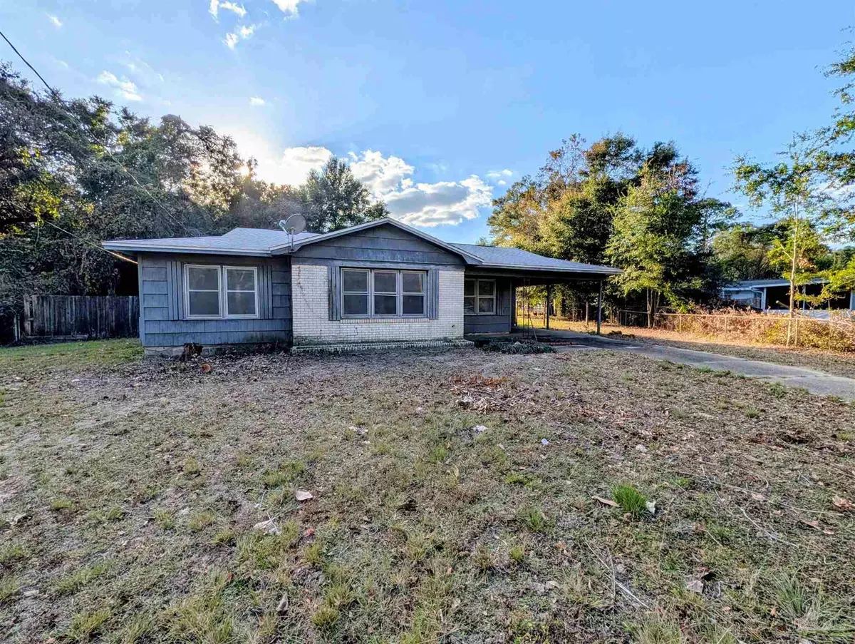 Pace, FL 32571,4531 Sunrise Dr