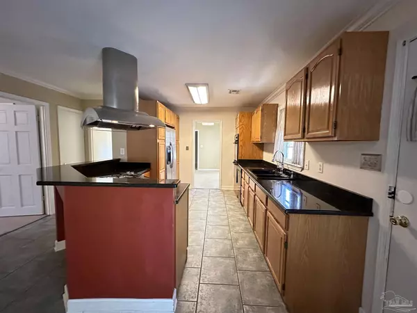 Pensacola, FL 32504,5560 Homewood Rd