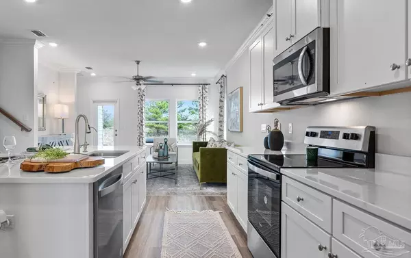 Milton, FL 32583,8130 Fox Hunt Dr