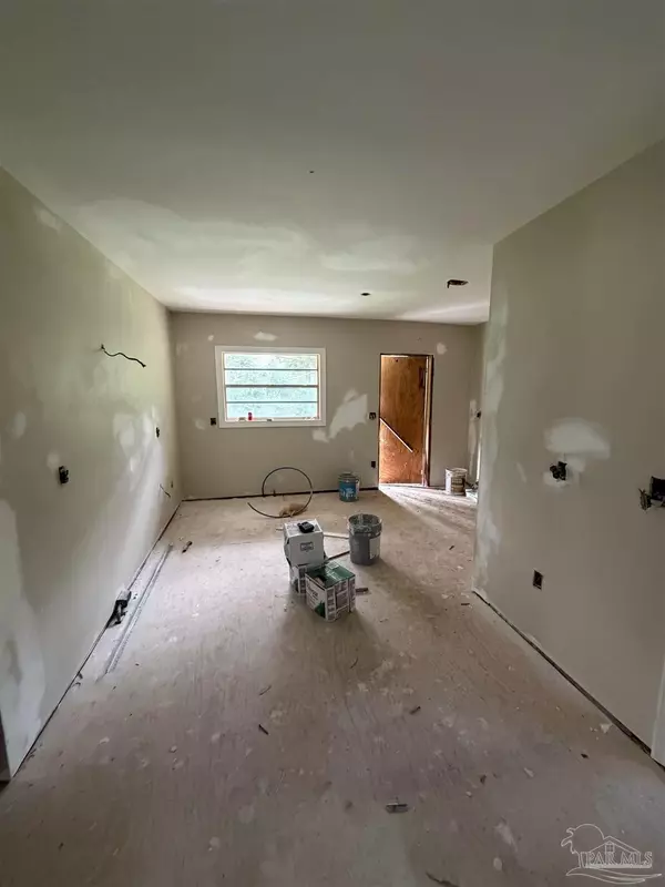 Pensacola, FL 32506,1300 N 59th Ave