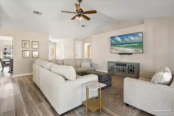 Navarre, FL 32566,10029 Parker Lake Cir