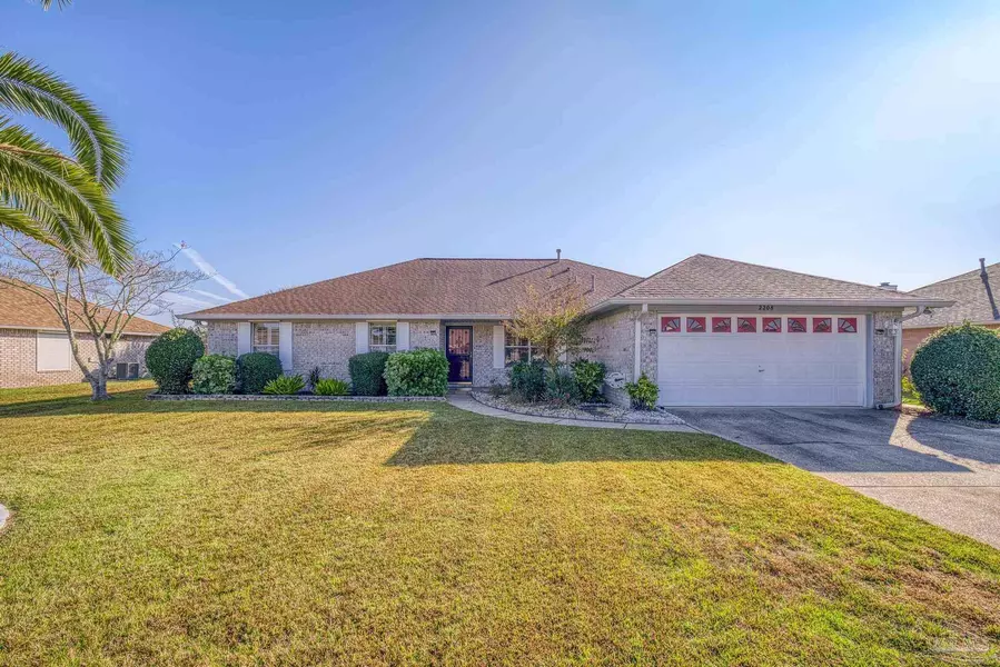 2208 Blue Lake Dr, Pensacola, FL 32506