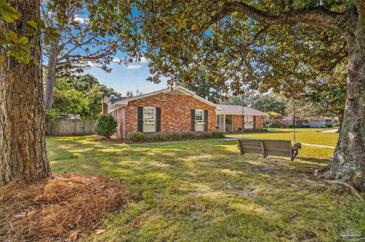 Pensacola, FL 32503,2601 Hallmark Dr