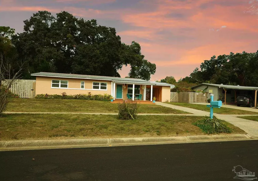 6 Gamwell Rd, Pensacola, FL 32506