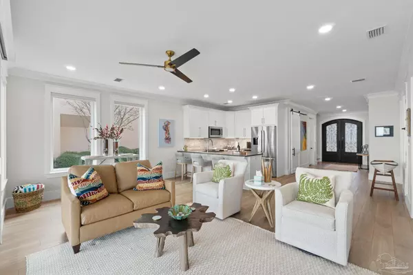 Gulf Breeze, FL 32561,24 Baybridge Dr