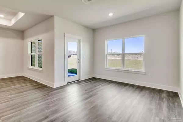 Gulf Breeze, FL 32563,5845 Dove Nest Rd