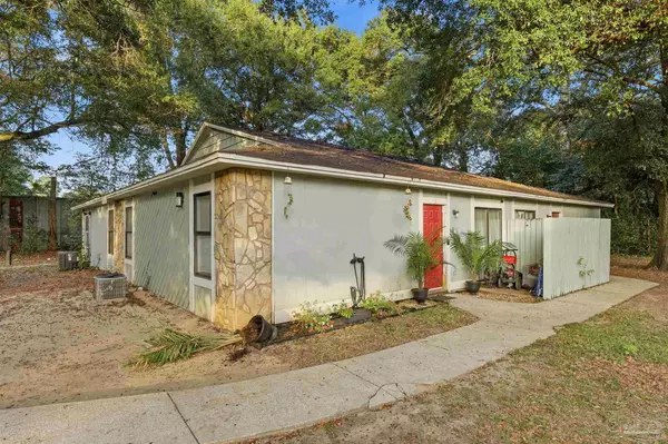 Pensacola, FL 32503,6832 Tiki Ln