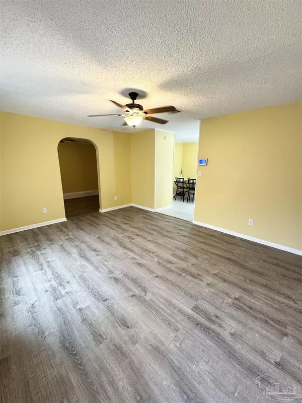 Pensacola, FL 32526,6320 Denver Ave