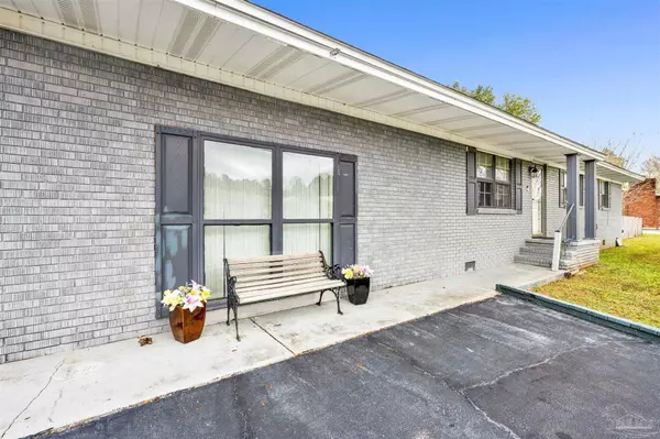 Pensacola, FL 32526,5720 Perkins St