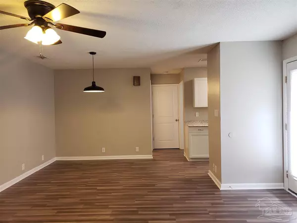 Pensacola, FL 32501,345 S I St