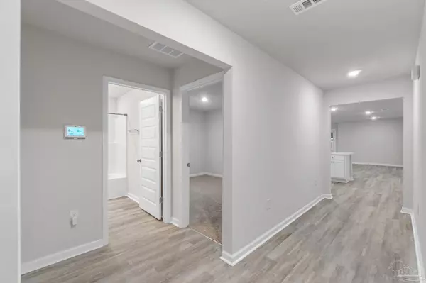 Milton, FL 32583,4770 Carl Booker Rd