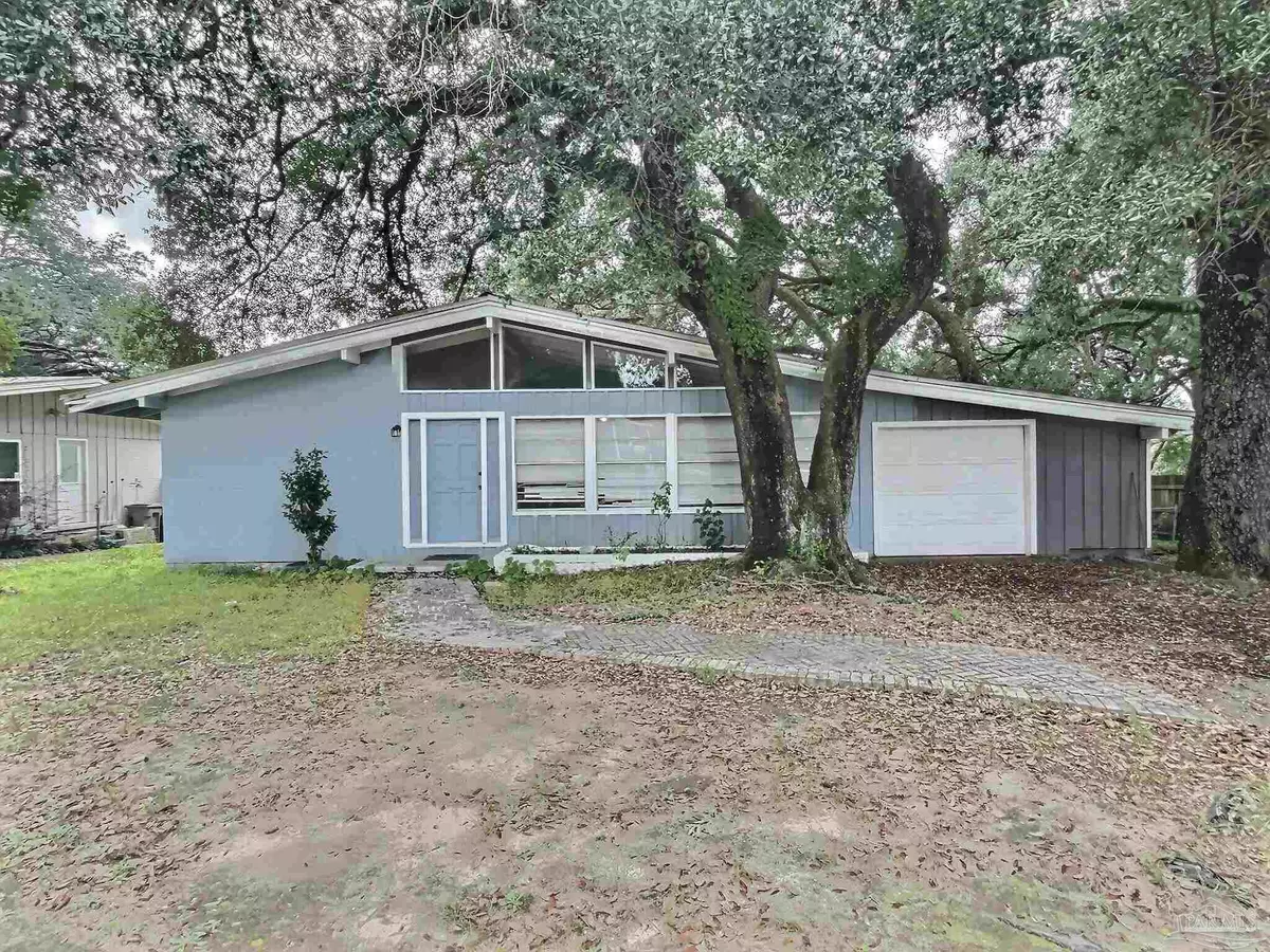 Pensacola, FL 32505,5609 Fairview Dr