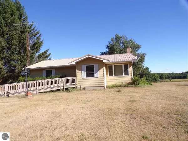 23190 18 Mile Road, Big Rapids, MI 49307