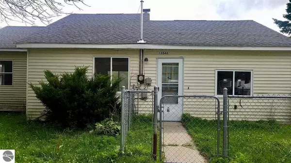 13546 W Shore Drive, Houghton Lake, MI 48629