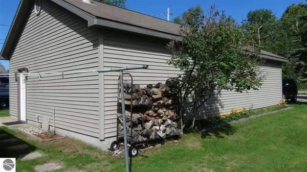 Houghton Lake, MI 48629,7943 E Houghton Lake Drive