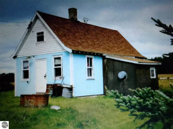 Manistique, MI 49854,1 Road Rd