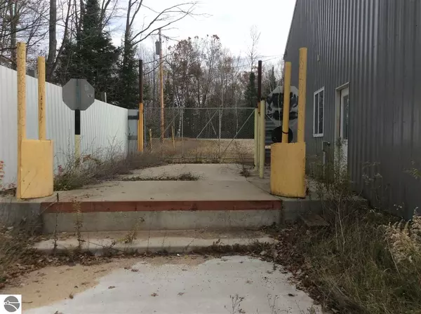 Houghton Lake, MI 48629,3260 S Harrison Street