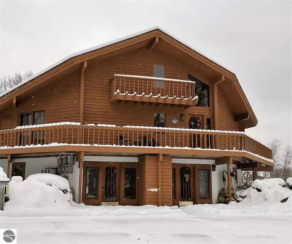 6531 Schuss Mountain Lane, Mancelona, MI 49659