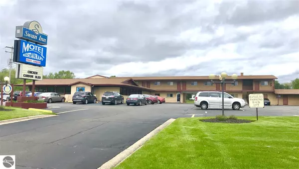 5182 Alpine, Comstock Park, MI 49321
