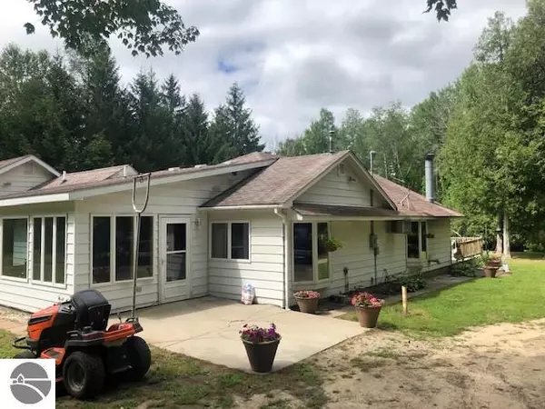 Farwell, MI 48622,8129 Riley Road