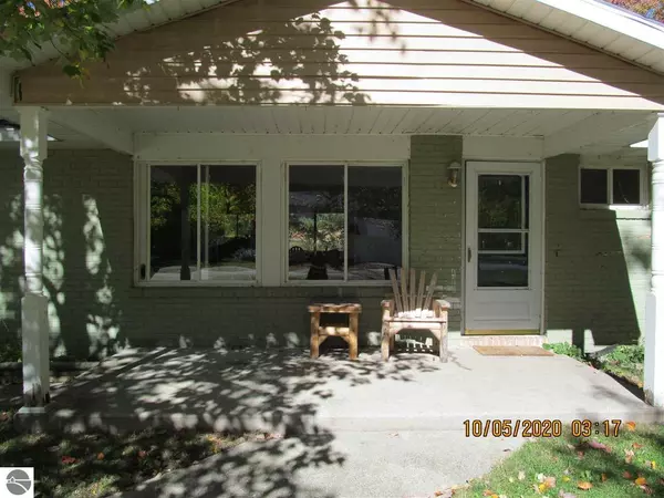 Houghton Lake, MI 48629,408 Erie Street