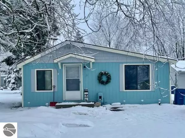 112 Dodge, Houghton Lake, MI 48629
