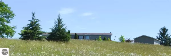 1740 N Morrison Road, Rose City, MI 48654